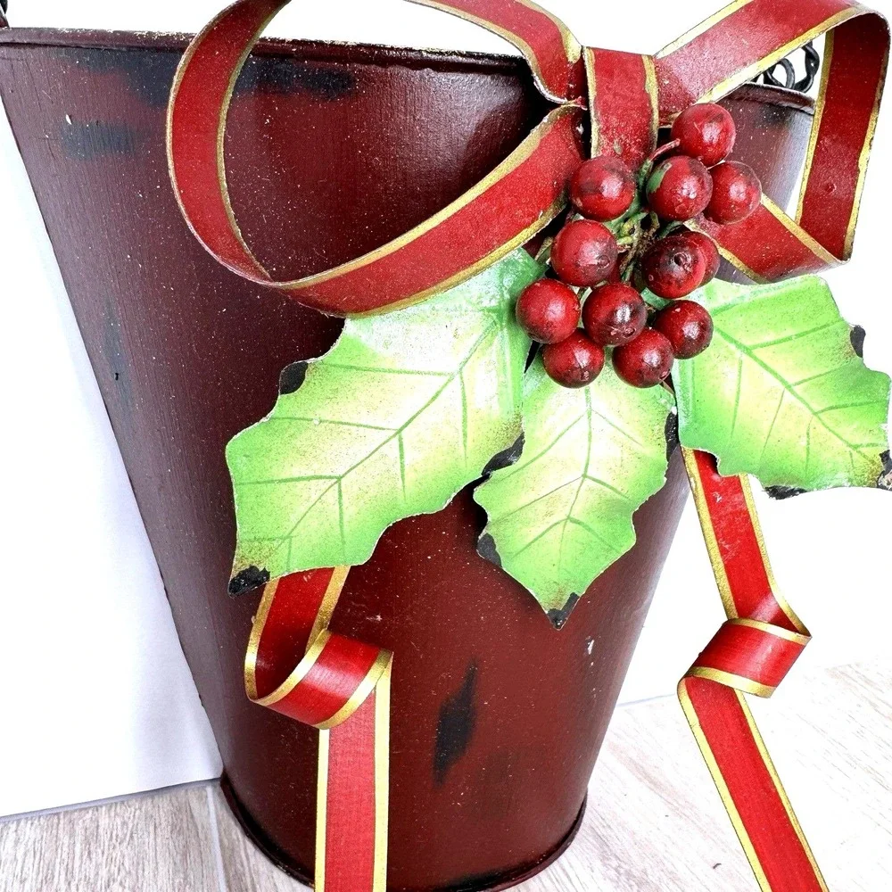 Vintage Metal‎ Wall Pocket Christmas Decor Basket Holly Berries Hanging